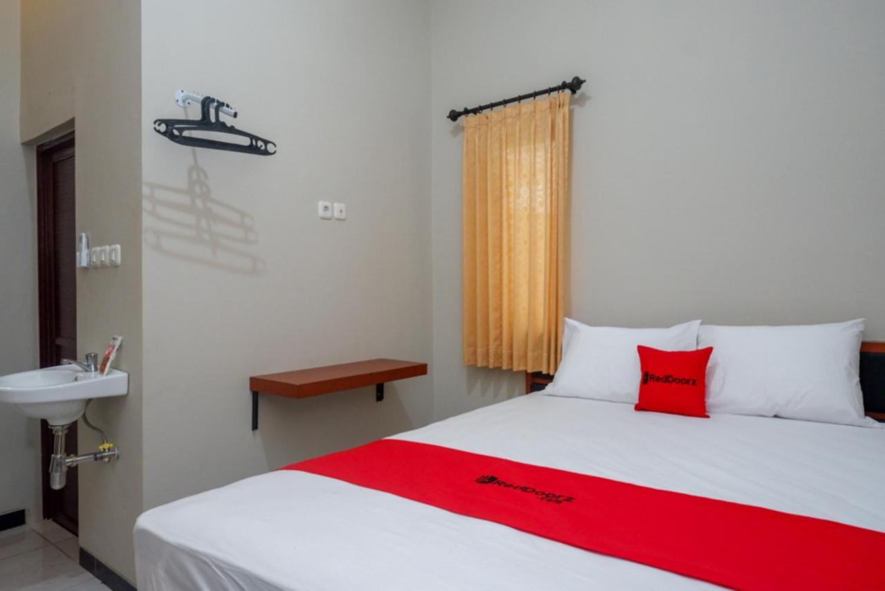Reddoorz Near Kampus Ump Purwokerto 2 Hotel Sumbang Exterior foto