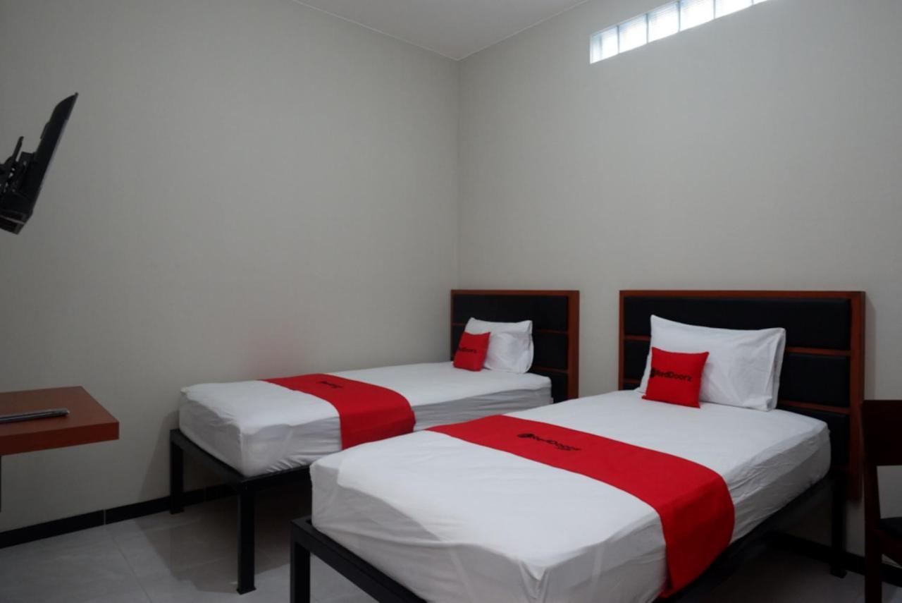 Reddoorz Near Kampus Ump Purwokerto 2 Hotel Sumbang Exterior foto