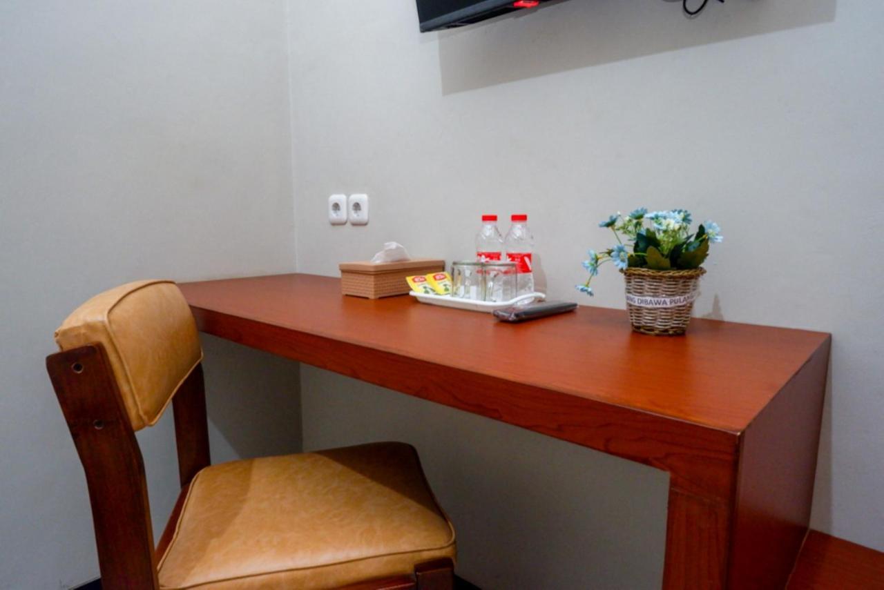 Reddoorz Near Kampus Ump Purwokerto 2 Hotel Sumbang Exterior foto