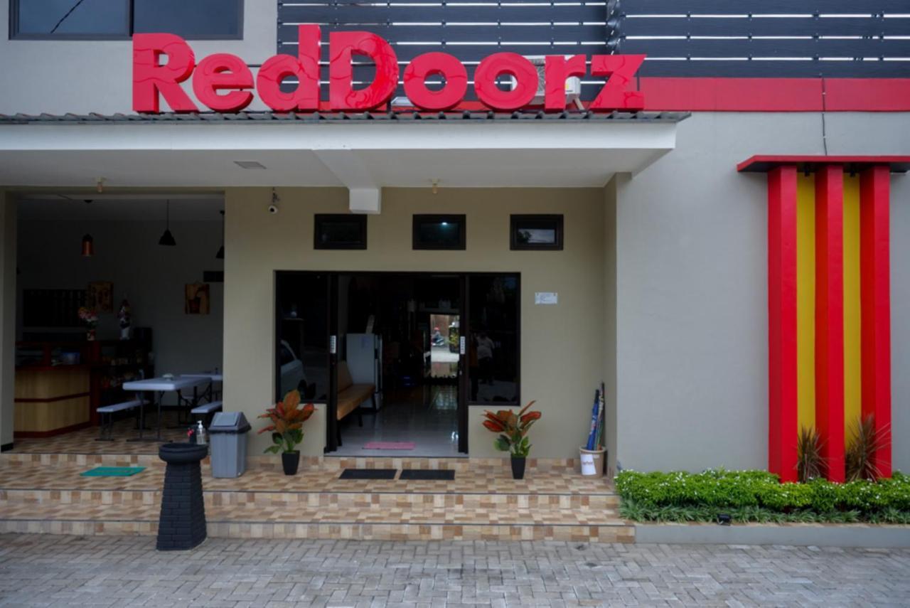 Reddoorz Near Kampus Ump Purwokerto 2 Hotel Sumbang Exterior foto
